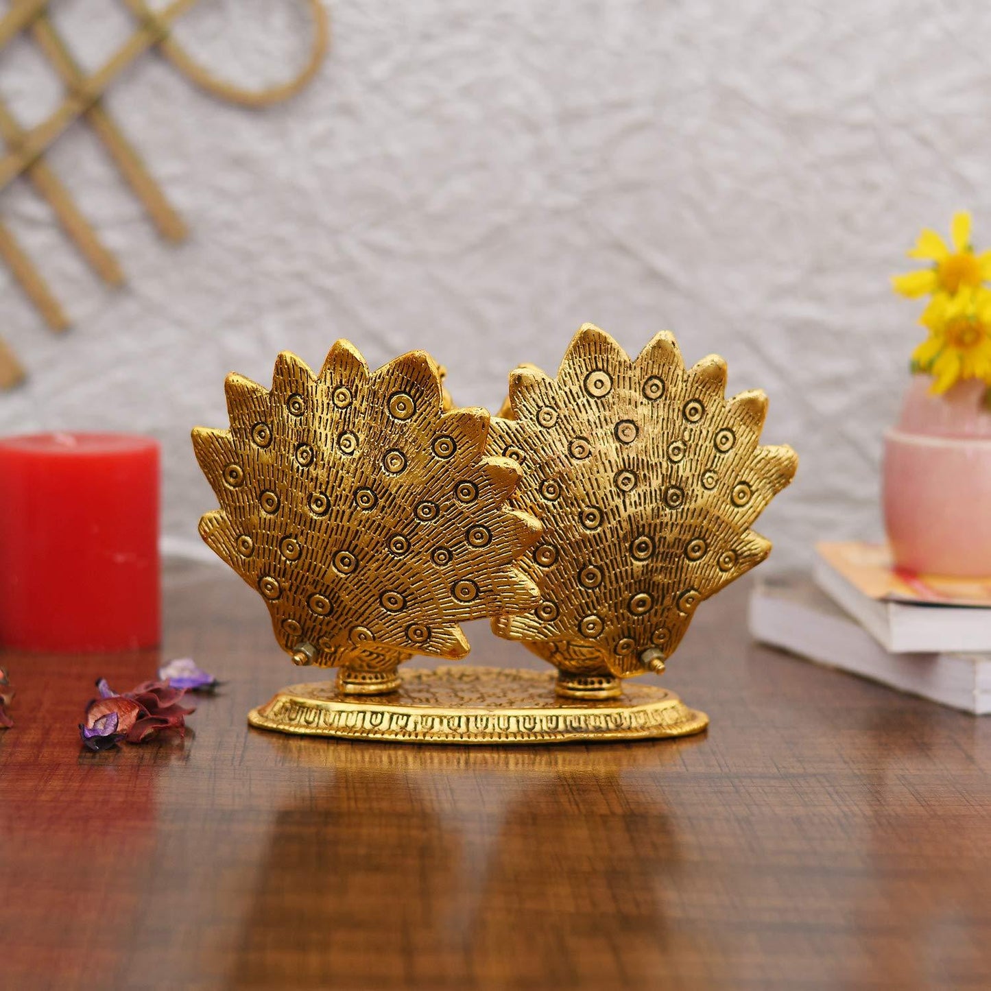 Kissing Peacock Decorative Showpiece - Brass Daddy