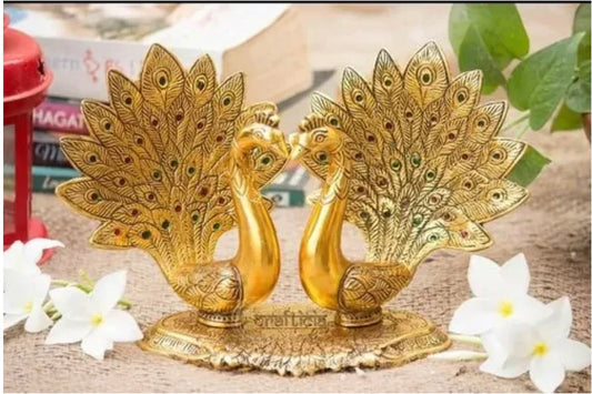 Kissing Peacock Decorative Showpiece - Brass Daddy